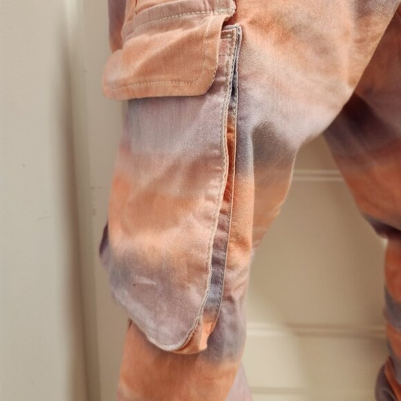 boohooMAN Tie-Dye Cargo Jogger Pants – Size L – Unisex Fit – 30x39 - Picture 5 of 6